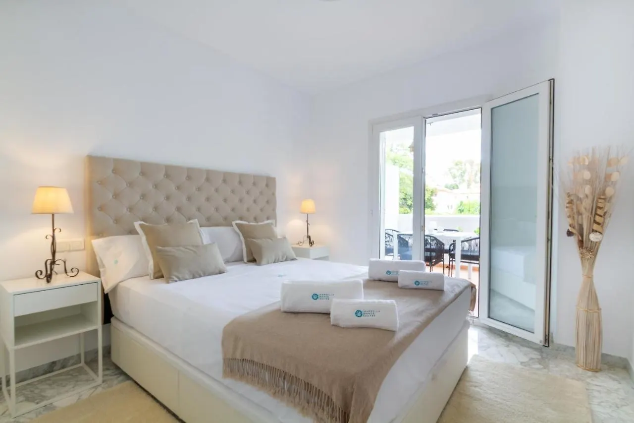 Marbella Banus Suites - Banus Playa Rocio Beach Access Complex Apartment