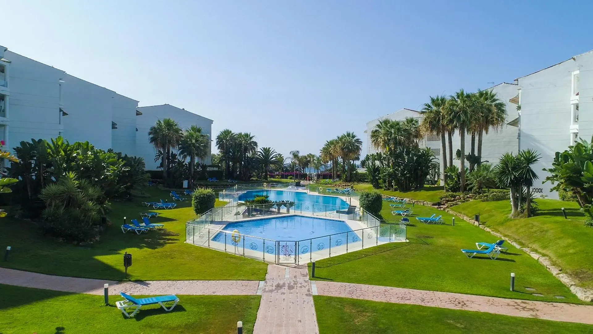 Marbella Banus Suites - Banus Playa Rocio Beach Access Complex